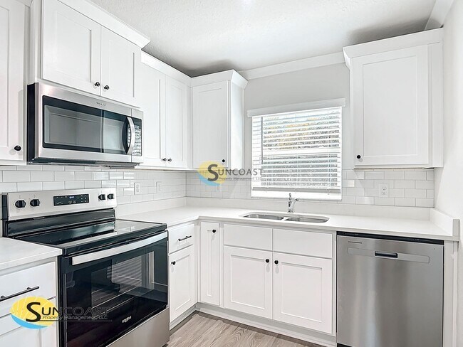 Photo - 121 Midway Rd Unit 2