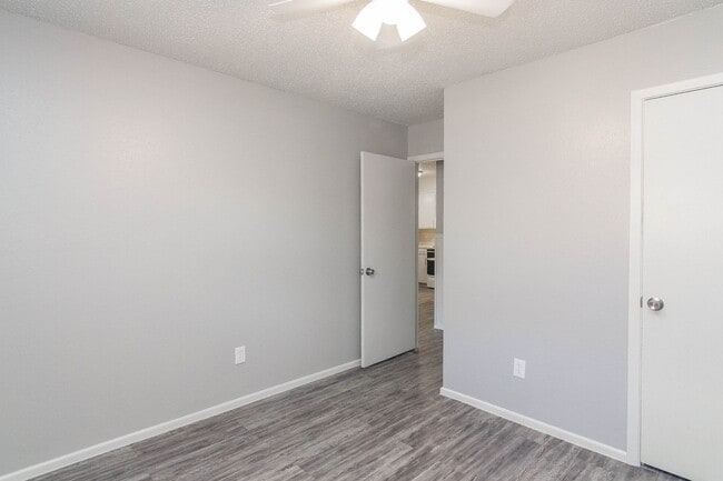Building Photo - Move-In Special No Deposit HURRY ENDS SOON!! Unit 1305 B Rental