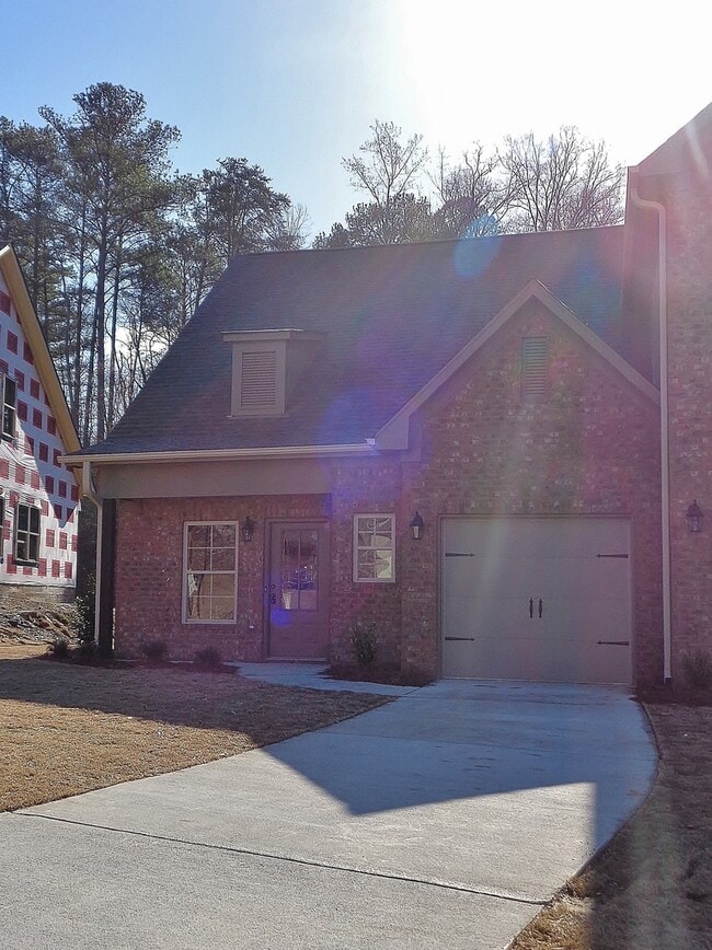 Townhome in Gardendale for rent - COMING S... - Townhome in Gardendale for rent - COMING S...