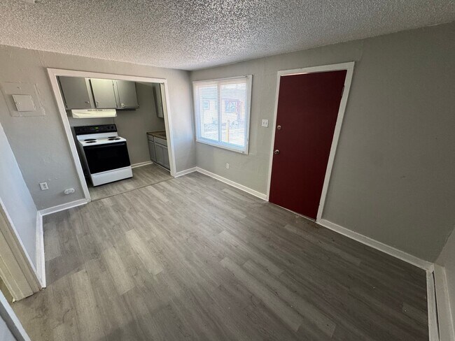 Photo - 2619 E Willamette Ave Unit 7