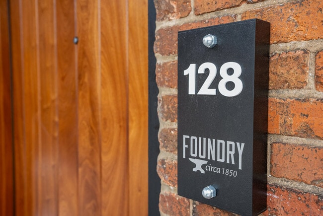 Building Photo - 225 Old South High St Unit 225-128