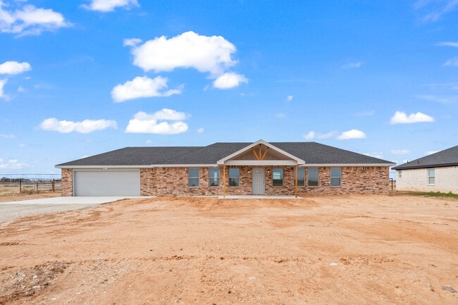 New Construction Home In Idalou ISD! - New Construction Home In Idalou ISD!