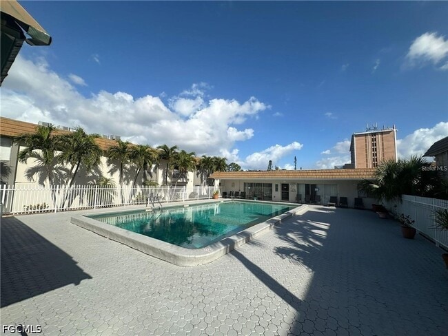 Photo - 1830 Maravilla Ave Unit 704