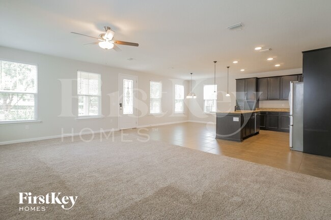 Photo - 124 Riverwalk Blvd