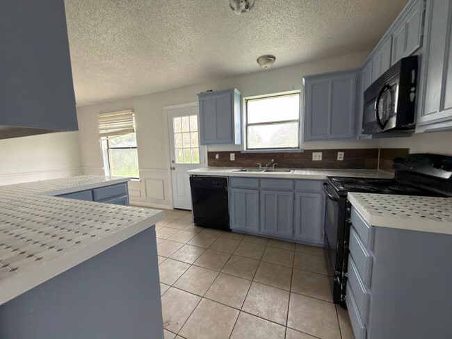 Photo - 1207 Charles Dr