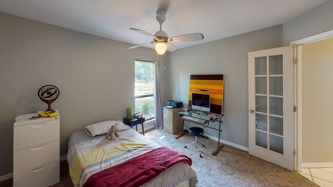 Photo - Park Avenue- 4 Bedroom/3 Bath - BEAUTIFUL!