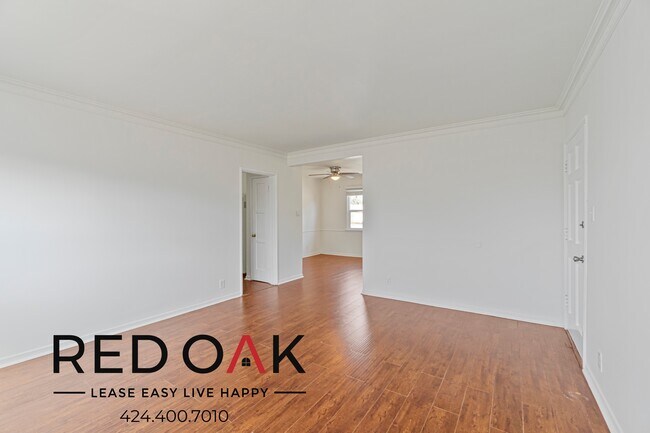 Photo - ~$300 OFF Each Month~ Sun-Drenched Two Bed... Unidad 4