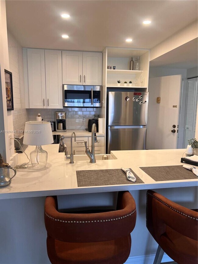 Photo - 400 N Riverside Dr Unit 410