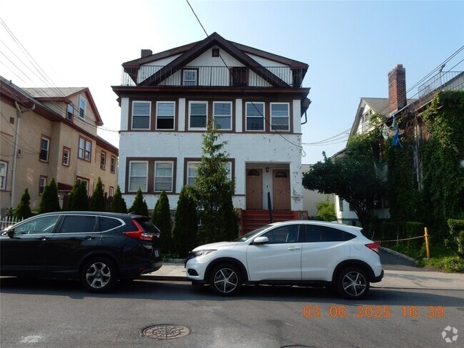 Building Photo - 11 Beekman Ave Rental