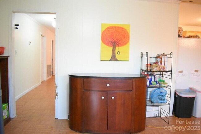 Photo - 49 Fenix Dr SW
