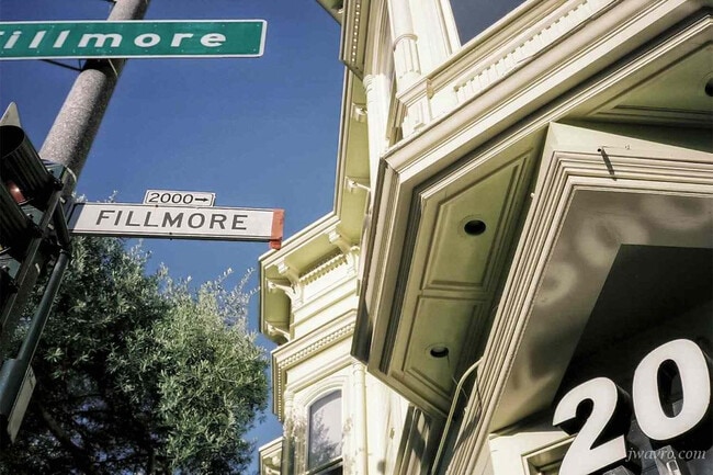 Building Photo - 1925 Fillmore St Rental
