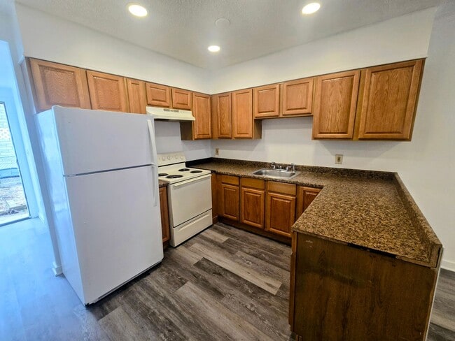 Photo - 416 W Whitehall St