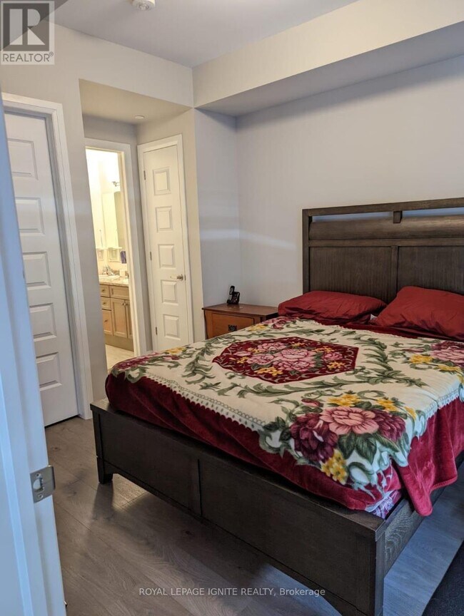 Photo - 2 Adam Sellers St Unité 314