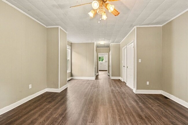 Photo - 215-217 Pine Grove MF Unit 217 Pine Grove