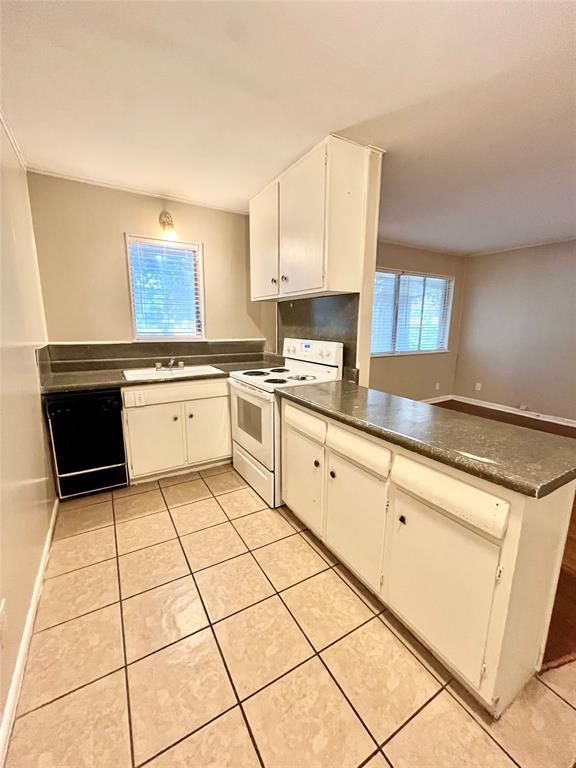 Photo - 3304 Red River St Unit 208