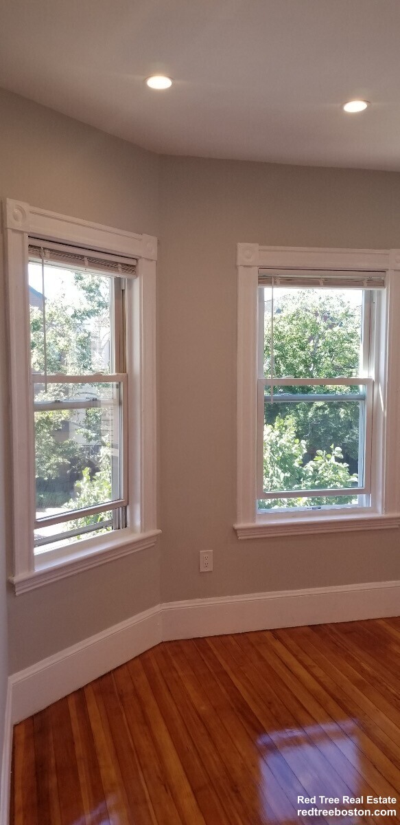 Photo - 11 Rosemary St Unit 3