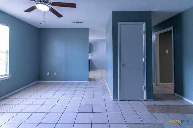 Photo - 1601 Benttree Dr Unidad A