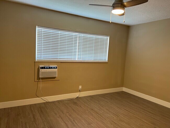 Photo - 574 N Wilson Ave