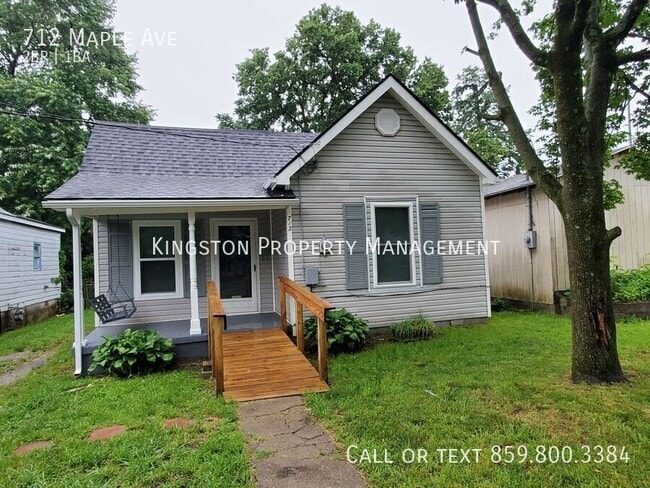 Photo - 712 Maple Ave
