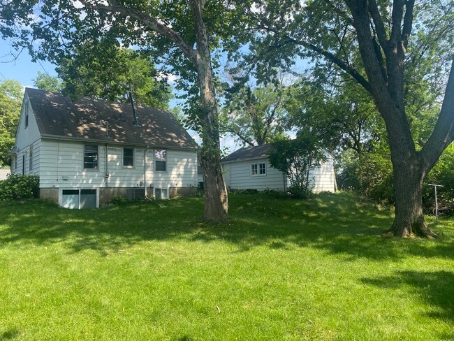 Photo - 7320 Knox Ave S