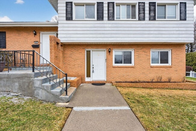 Photo - 602 E Lexington St