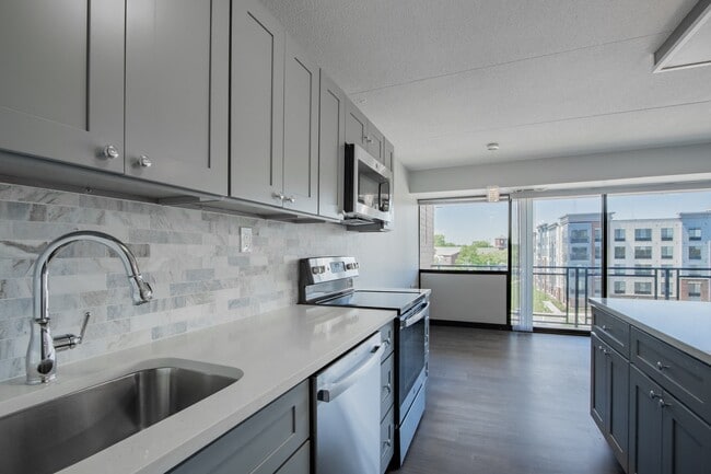 Photo - Rahway Plaza Apartments