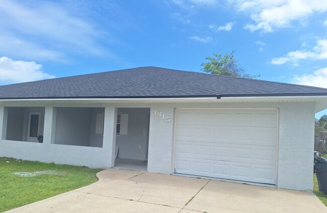 Building Photo - 2BR 2BA plus 1 CAR GARGE DUPLEX - EDGEWATER