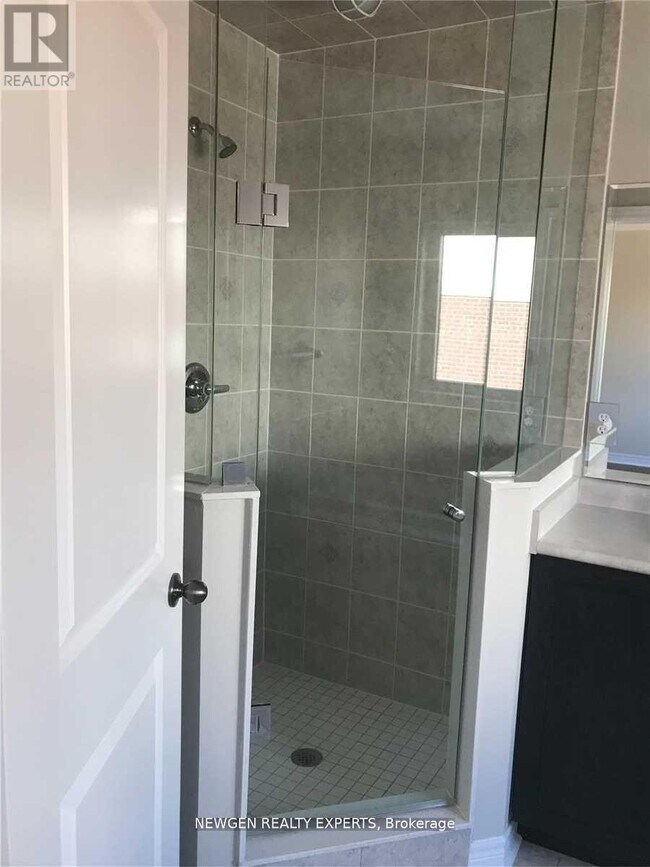 Photo - 37 Military Cres