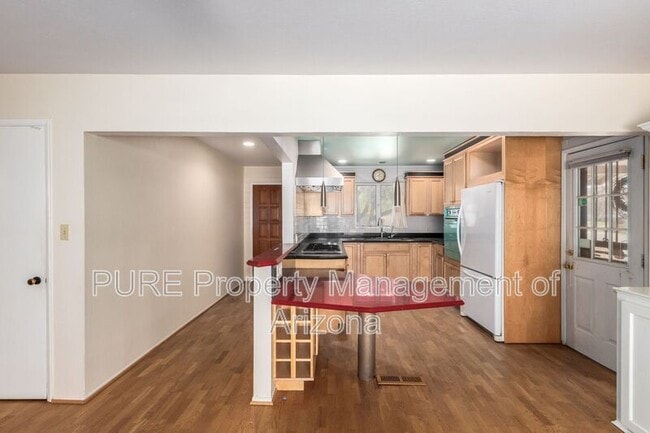 Photo - 7608 E 4th St