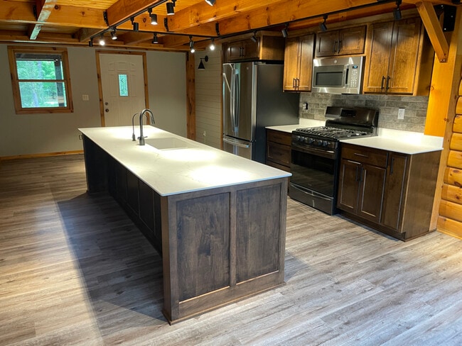 Photo - 29558 Whispering Pines Rd