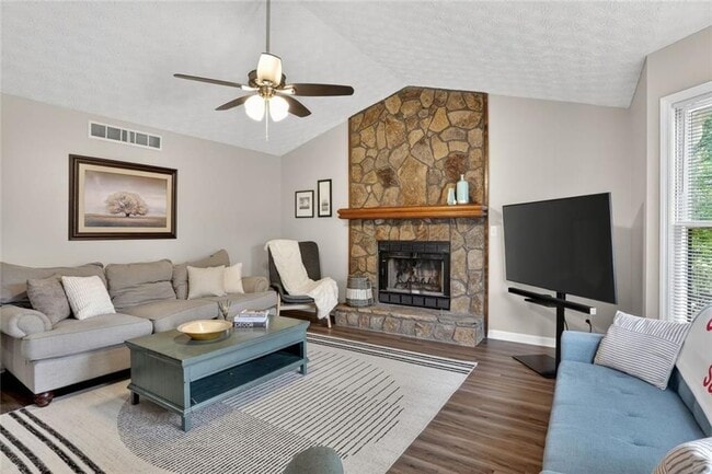 2562 Kennesaw Springs Ct