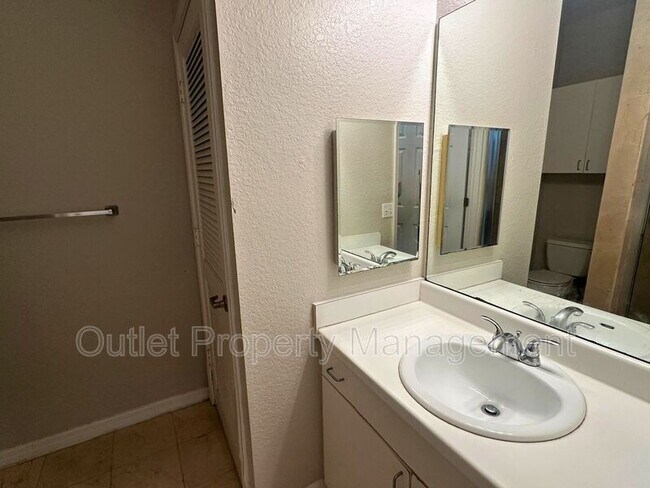 Photo - 860 N Orange Ave Unit 143