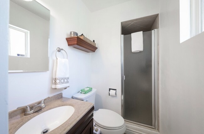 Photo - 3917 Columbus St