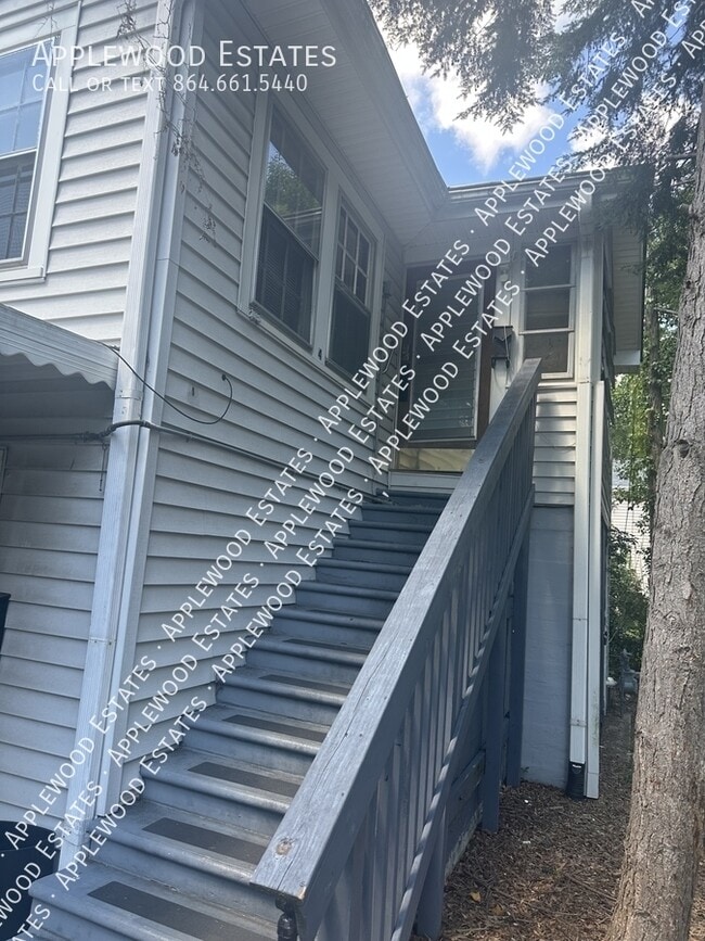 Building Photo - 114 Brookside Rd Unit 4