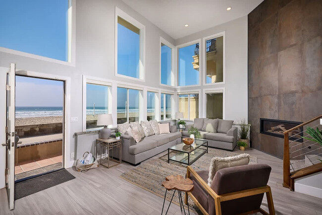 Building Photo - 3979 Ocean Front Walk Rental