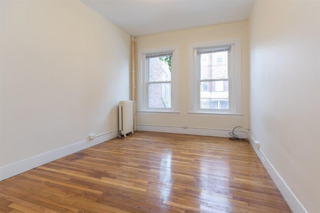 Building Photo - 881 Massachusetts Ave Unit 7 Rental