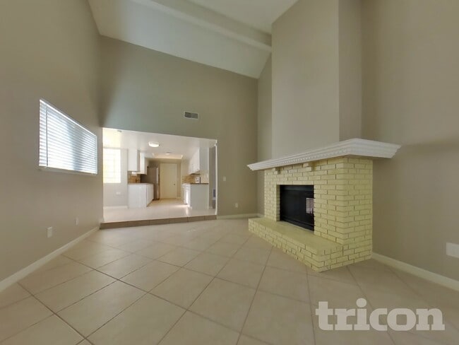 Photo - 3223 Lake Twylo Rd