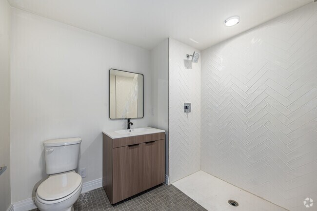 2BR, 2BA - 875SF - Second Bathroom