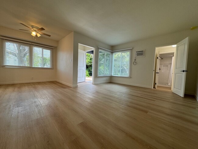 Photo - 11824 Ocean Park Blvd Unidad House