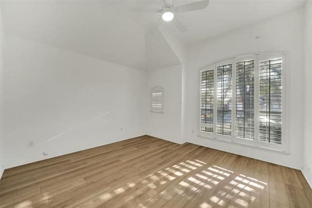 Photo - 5919 Vista Glen Ln