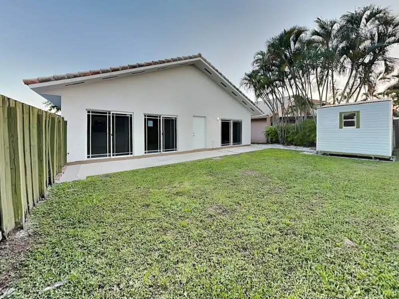 Photo - 8733 NW 140th Ln