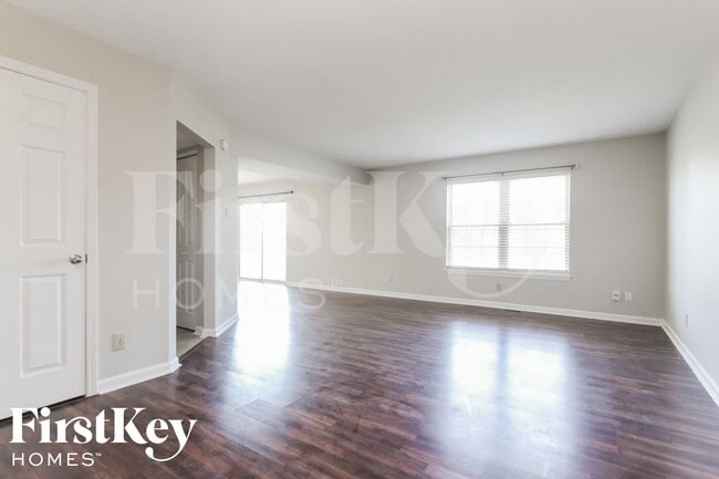 Photo - 85 Westridge Blvd