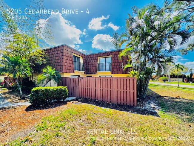 Building Photo - 5205 Cedarbend Dr Unit 4