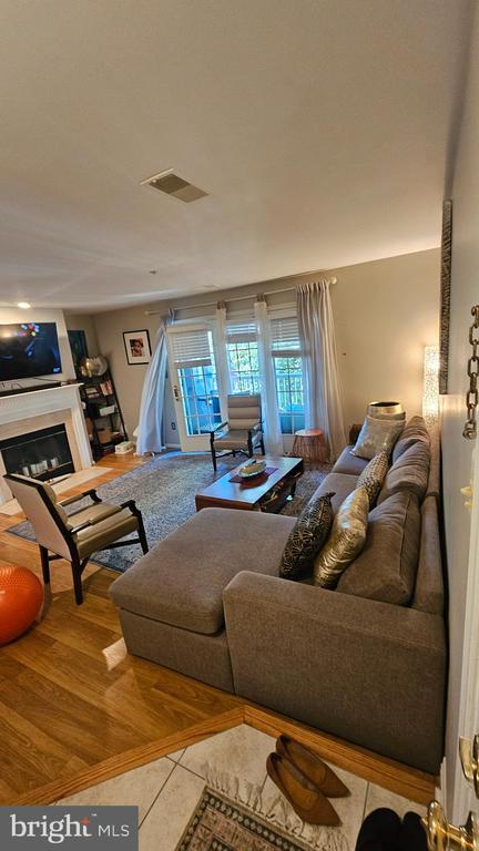 Photo - 6103 Wigmore Ln Unit H