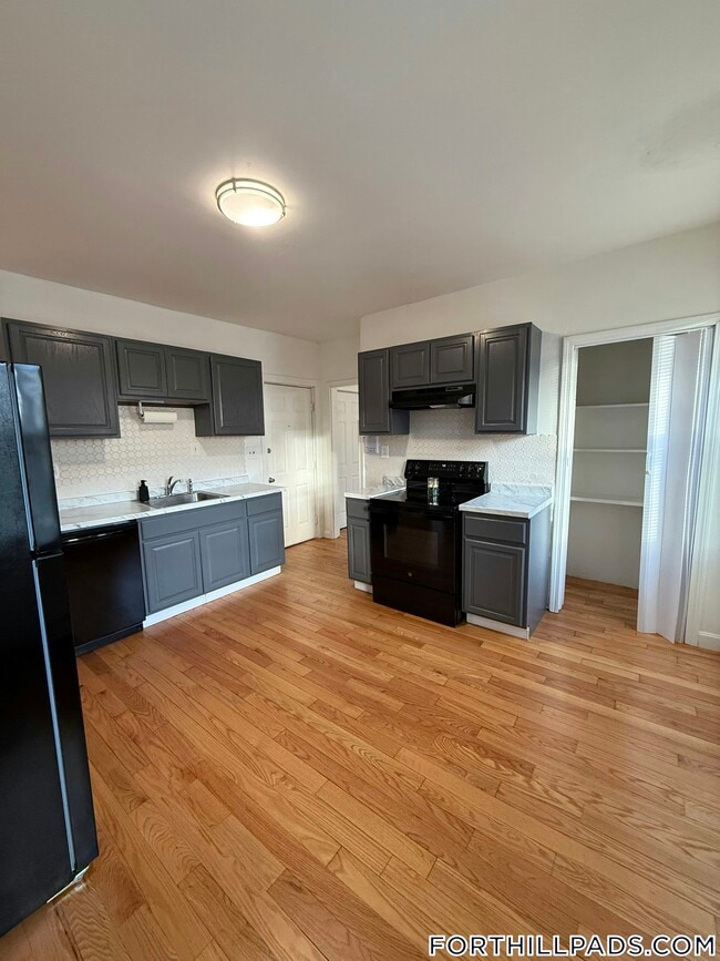 Photo - 155 Centre St Unidad 2