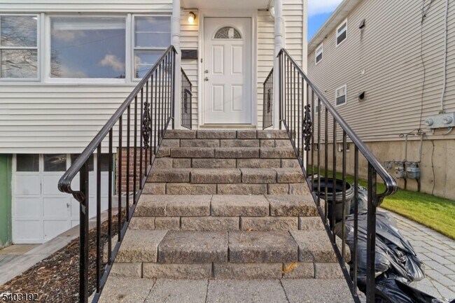 Photo - 19 Cooper Dr