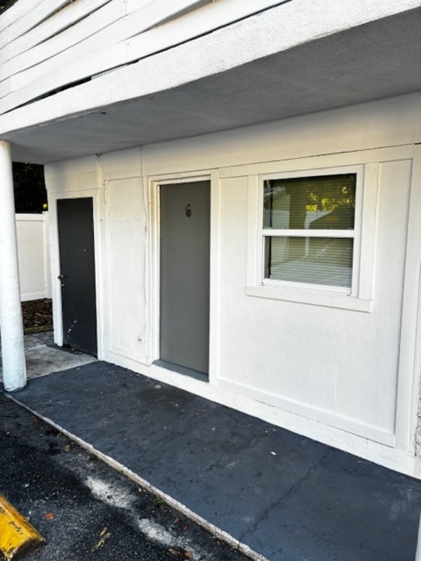 Building Photo - 2146 Inwood Terrace Unit 6