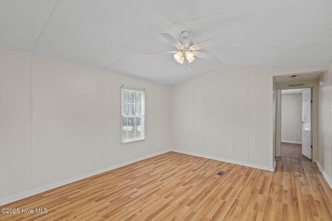 Photo - 119 Starwood Cir