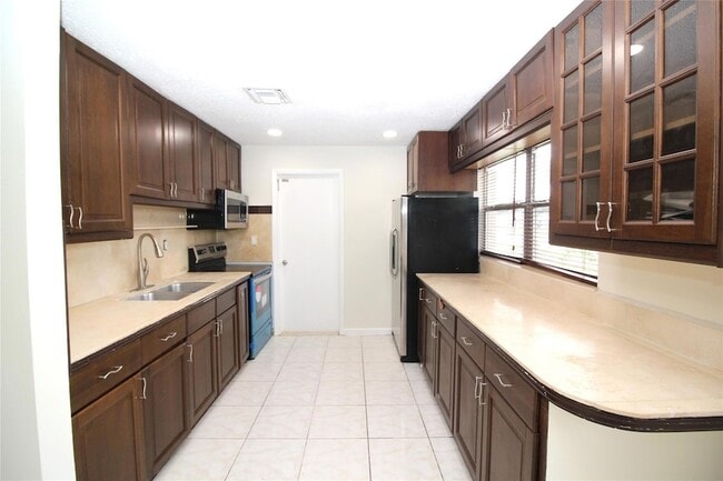 Photo - 3910 SW 61st Ave Casa