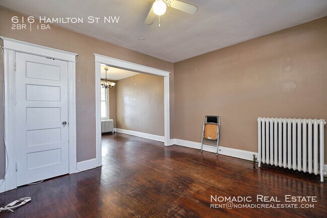 Photo - 616 Hamilton St NW